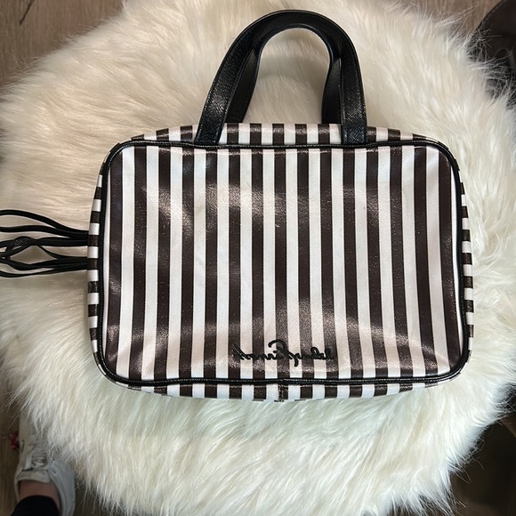 EUC HENRI BENDEL MEGAN HESS TRAVEL CASE - Picture 7 of 16